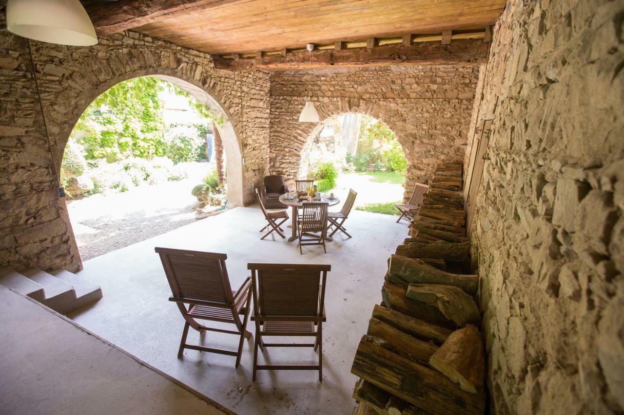 Le Clos Du Perret Chaussan Exterior foto